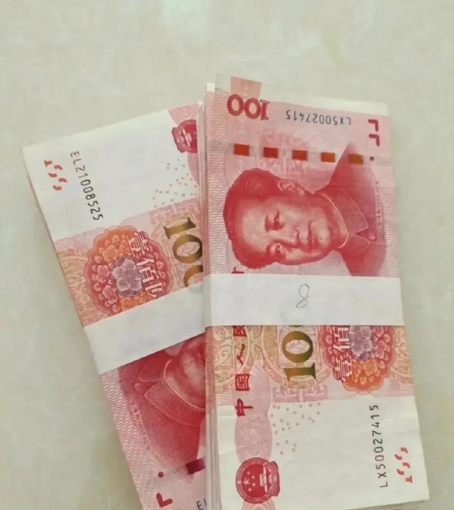 亲弟弟又来给我施加压力了。这一次，我选择彻底无视。消息不回，电话不接。心里