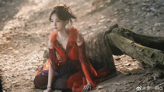 我是之前就看过狐妖小红娘，特别期待《天地剑心》，当看到成毅出场，再到看到他