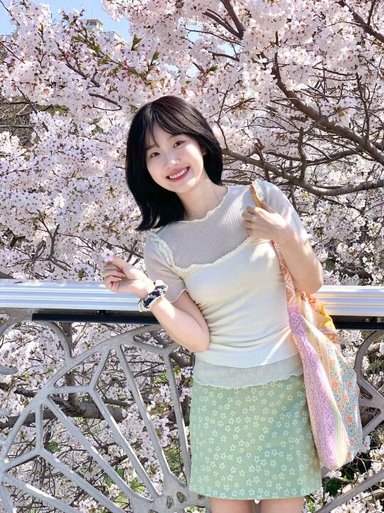 🌸樱花树下站谁都美⋆｡˚ ❀
