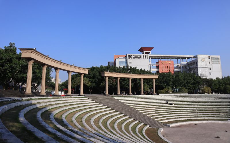西南政法大学录取分数高吗？