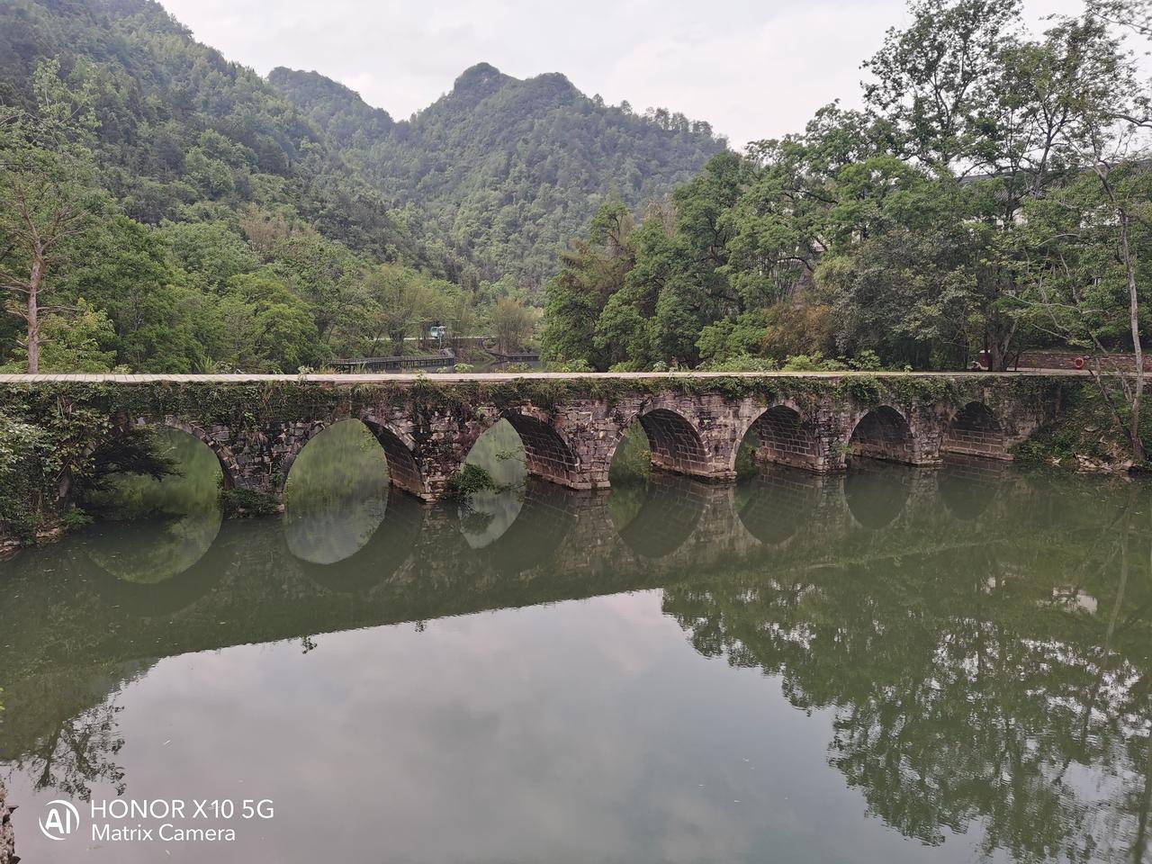 55岁达到什么条件才可以躺平？1、有一定的存款，不需要网上说的几百万，55岁有