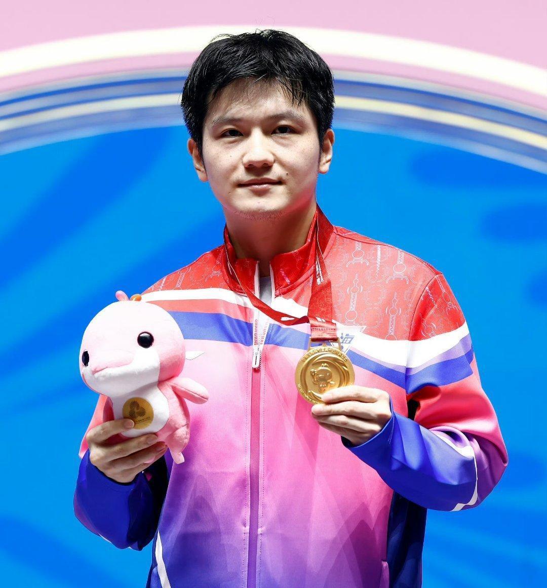 第15届全运会乒乓球项目全部结束，樊振东以十战十胜的成绩，一金一银完美收官！