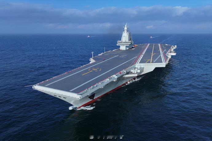 【福建舰航母必将发挥应有作用】8月8日下午，国防部新闻局副局长、国防部新闻发言人