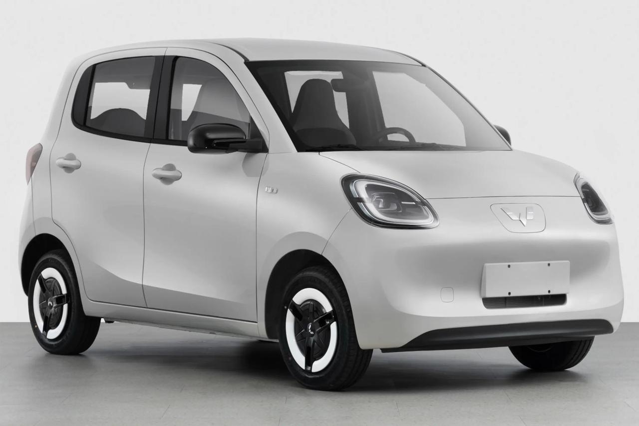 月薪4500元，能买一辆怎么样车?评论区看到一个粉丝在问:一个女孩子，在二