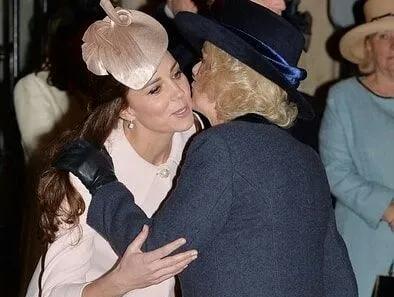 卡米拉和凯特这对婆媳，谁的演技，更胜一筹呢？可以说，她们不分伯仲，为何？两人