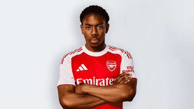 BenJacobs曼联已经就刘易斯斯凯利的转会事宜进行了谈判，主要原因是球员方