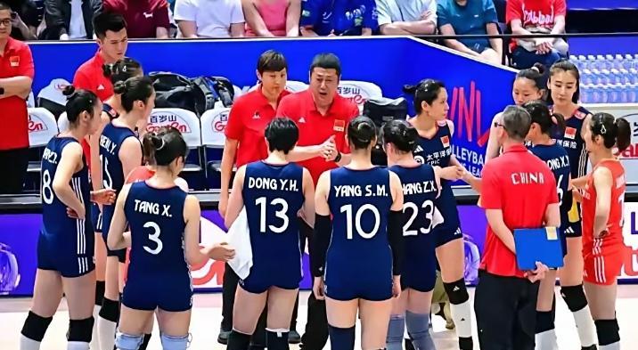 中国女排世联赛球员表现综合打分：1、吴梦洁：98分，偶尔有低迷，但关键时刻靠得