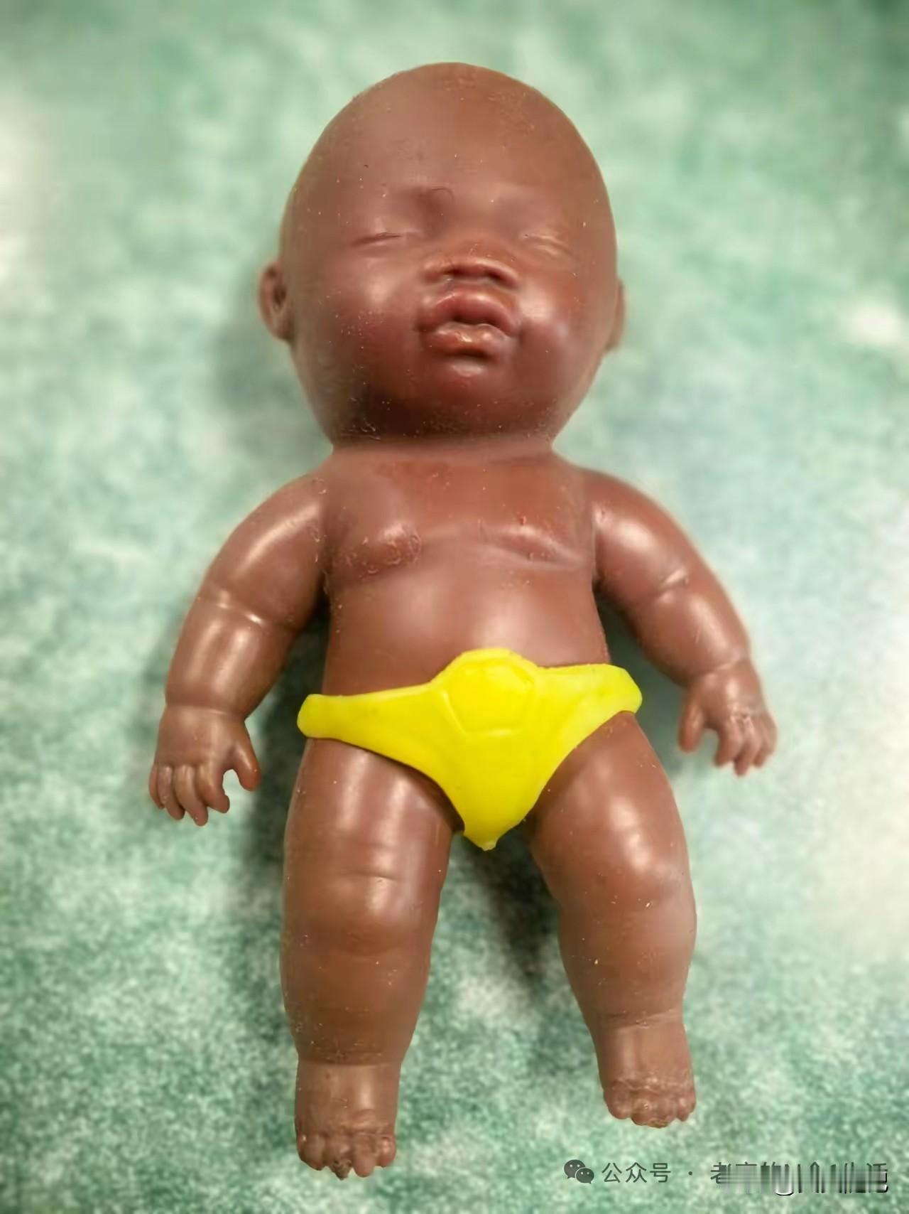 一夜之间，这种阴森森的玩具，怎么就在孩子堆里火了？昨天亲戚儿子说班上同学都在