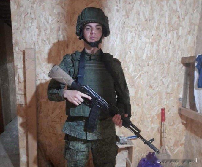 在俄罗斯留学，结果稀里糊涂被送到了乌克兰前线。来自阿根廷的23岁留学生詹尼.贝