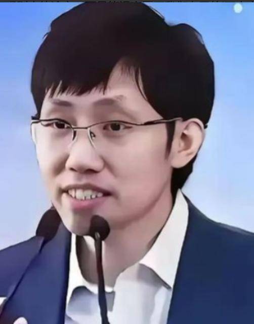 记者问：“中美AI差距到底有多大？”梁文峰毫不避讳一针见血地回答：“表面上