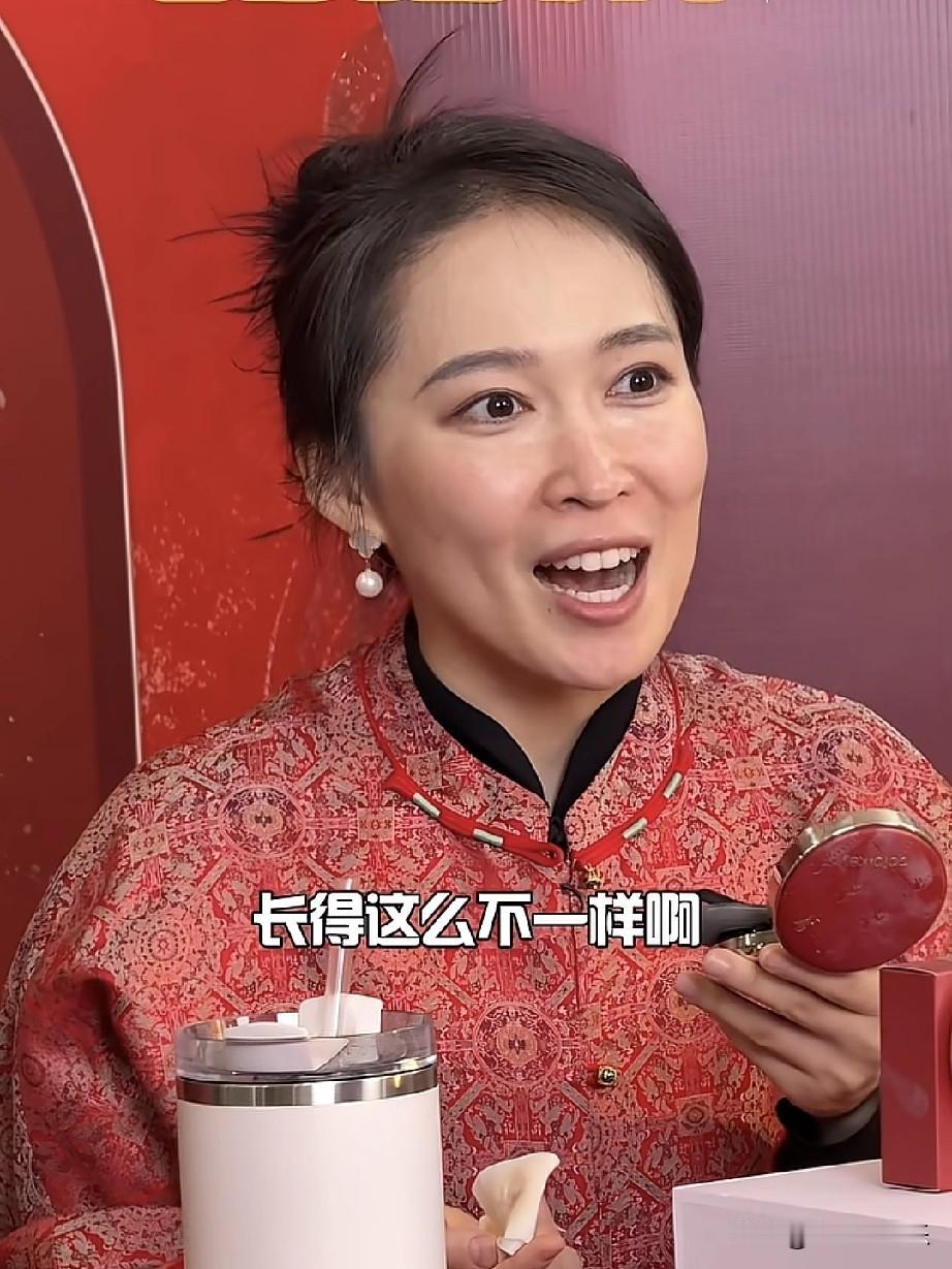 职场上，yoyo这种人最可怕。她为了带货有销量，灰头土脸的直播，可太豁的出去