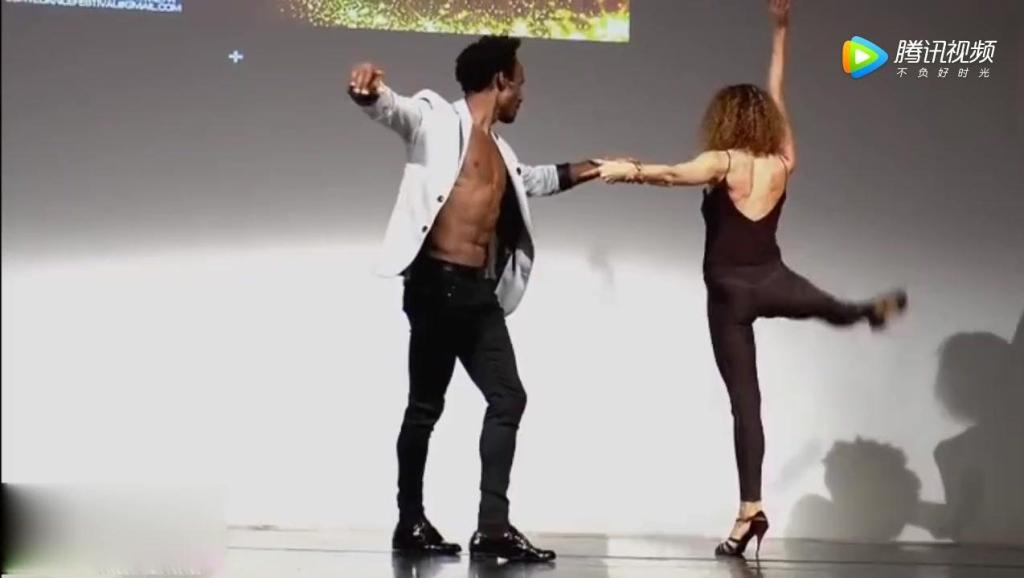 满山情花开(清音)36423017.d716105ca1ee34