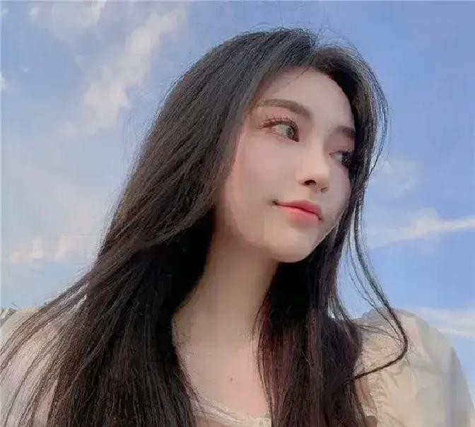 刷到个段子，说一哥们创业成功给媳妇买了辆奔驰E300，结果媳妇跟别的男...