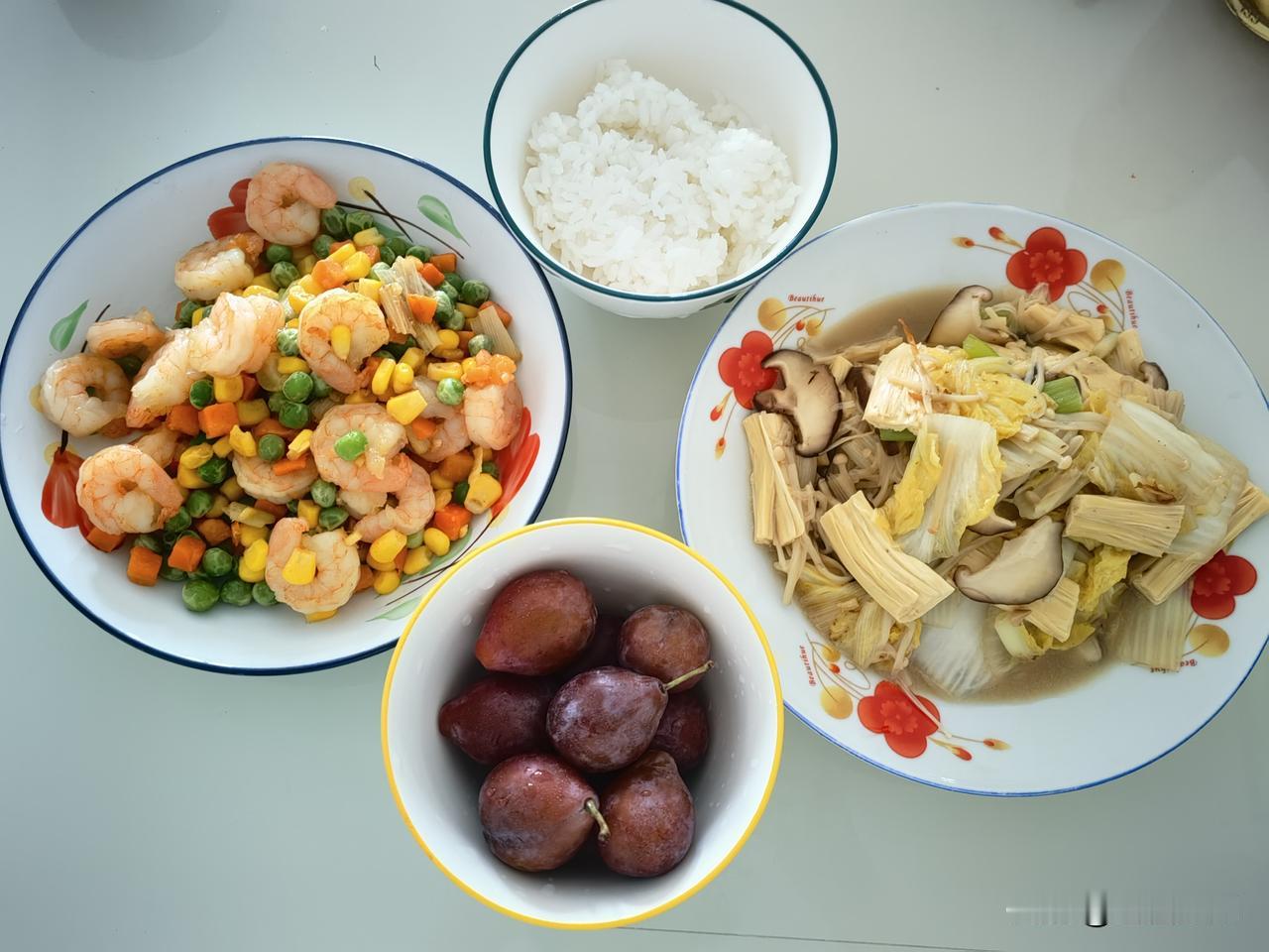 我爱上了一个先生，盒马先生（鲜生）。特别适合我这种不会做饭的懒蛋，土拨鼠要吃青豆