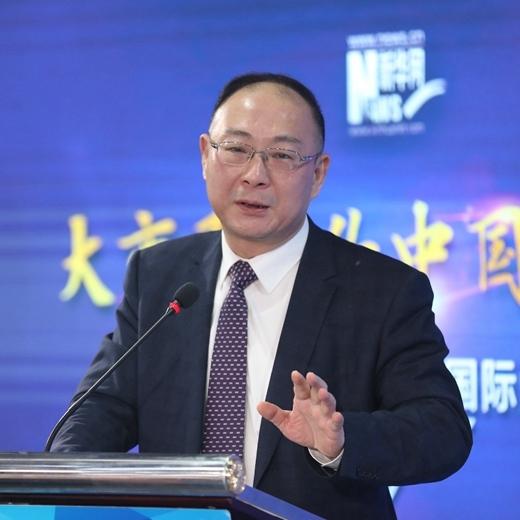 金灿荣早有预警：中国GDP是俄罗斯9倍，却藏着一个致命短板看GDP总