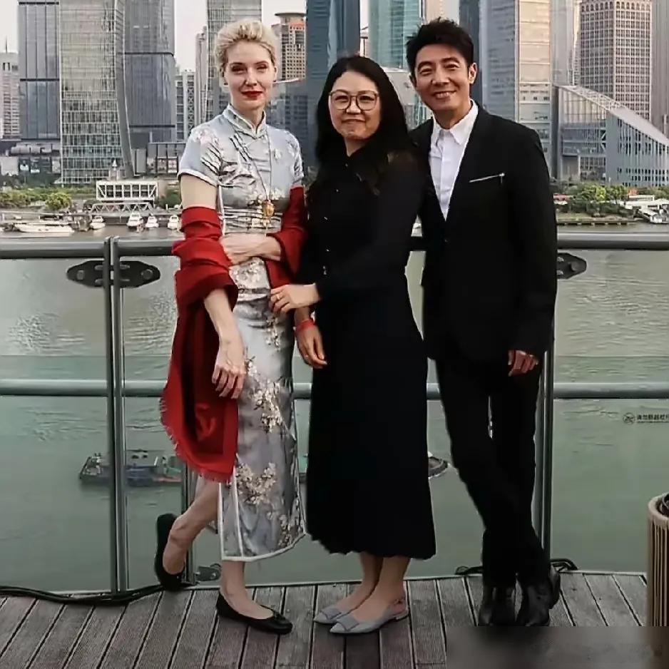 撒贝宁老婆李白咋断崖式衰老了，30出头就老态尽显