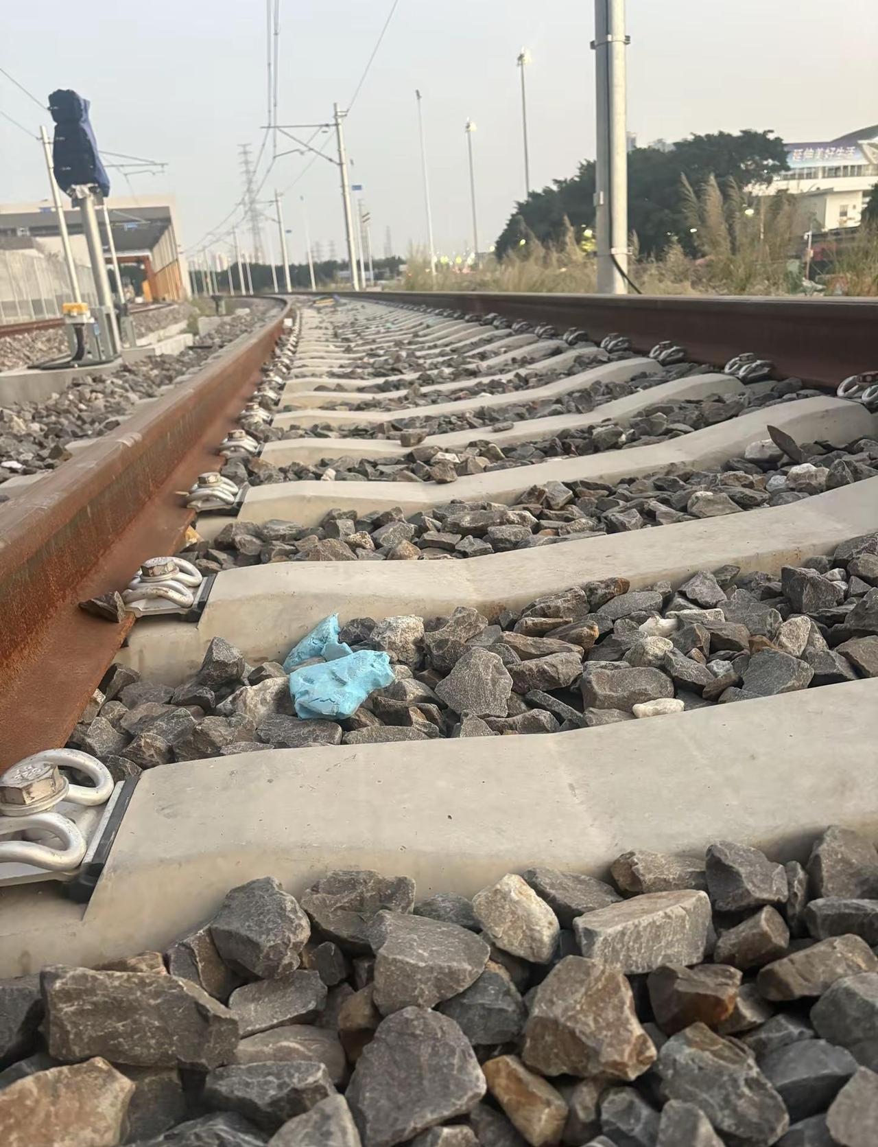 ，美丽的大广州地铁献爱