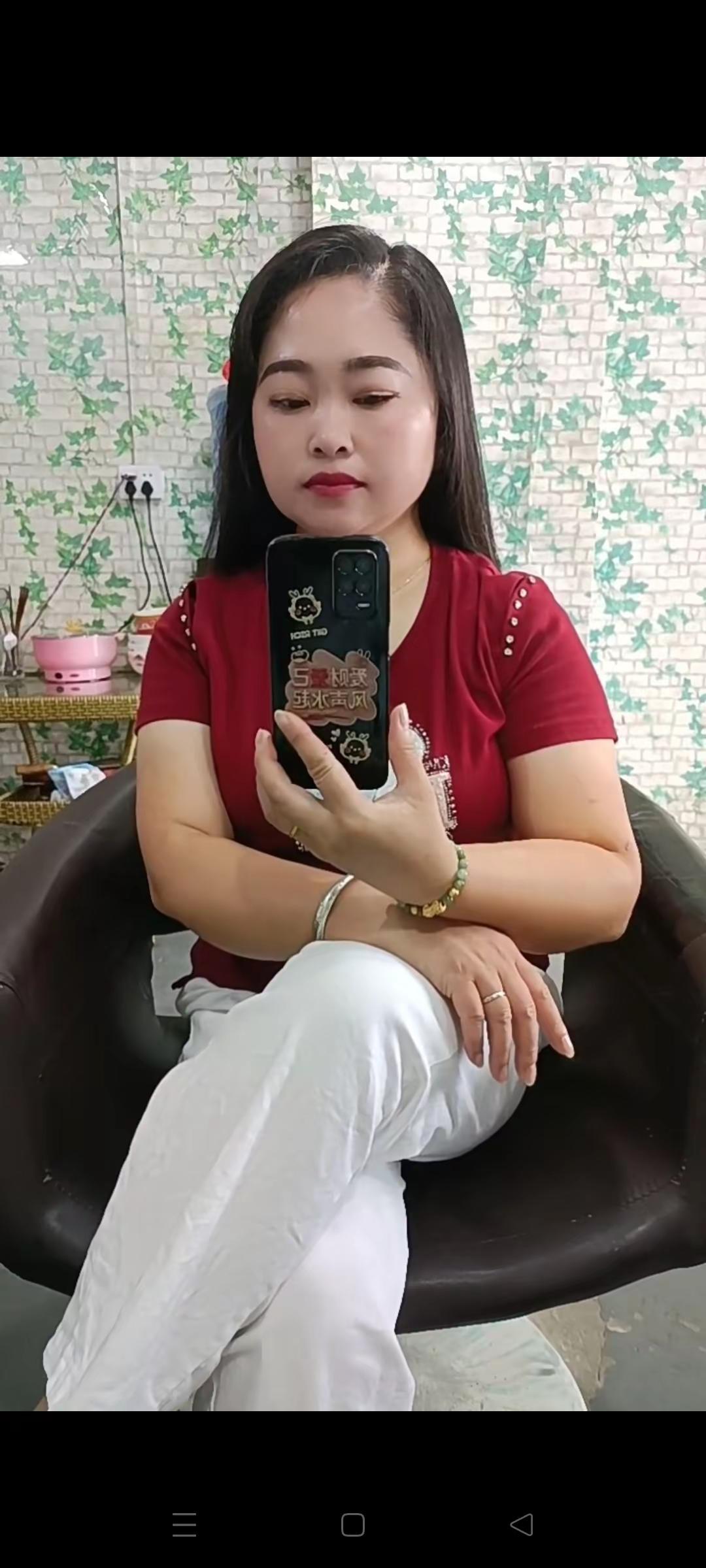 下辈子别出现在人间了，实在太难熬。