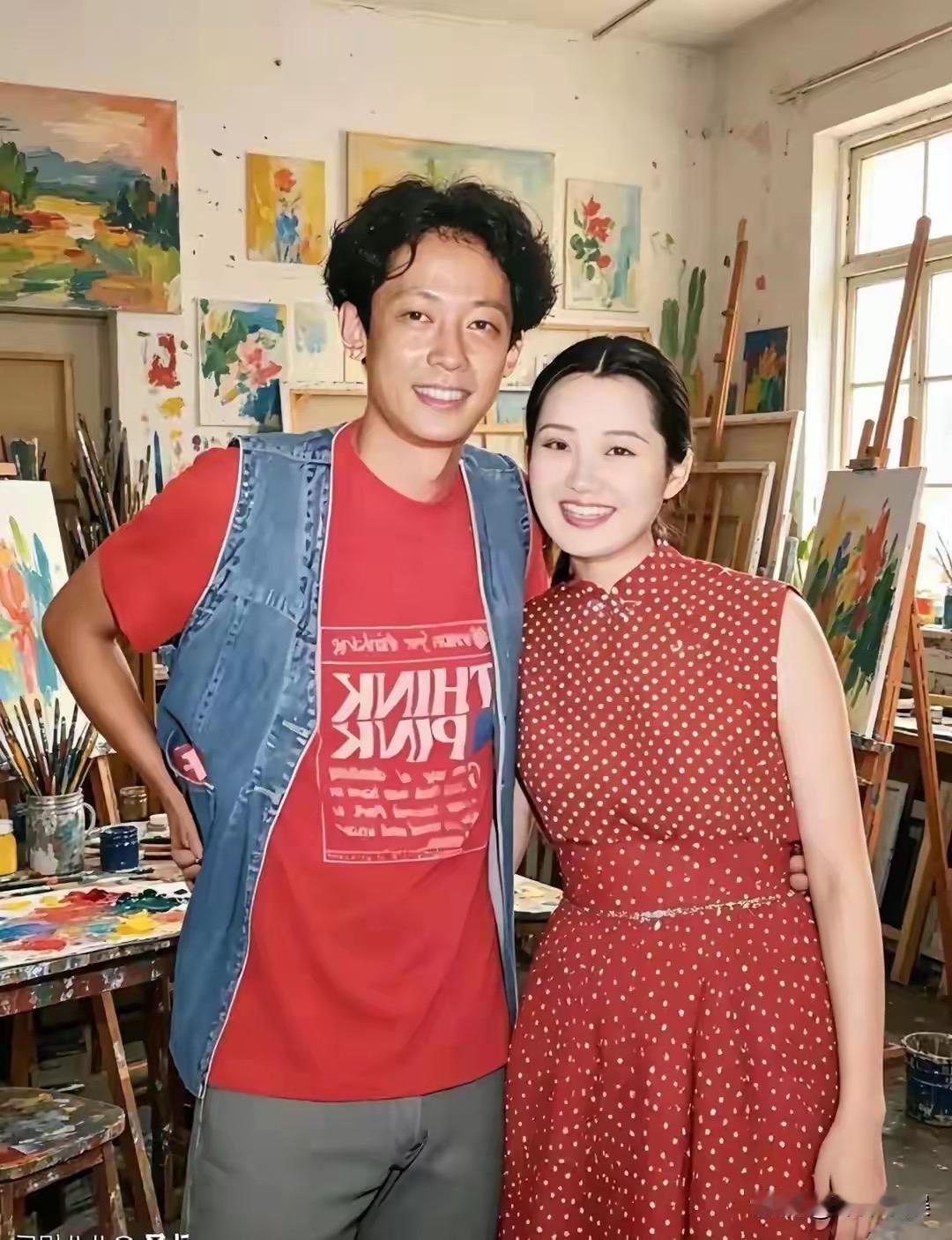 王志文从来年轻时就是实力派，拍过许多电影电视剧。这张照片，是和搭档许晴在一起