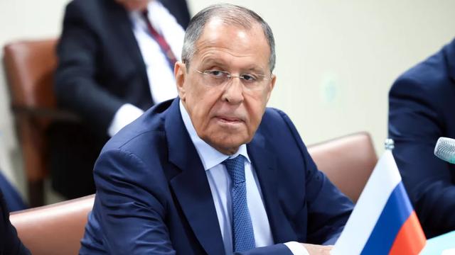美俄传出致命信号，金正恩一声令下，给俄罗斯列出不得不下的台阶