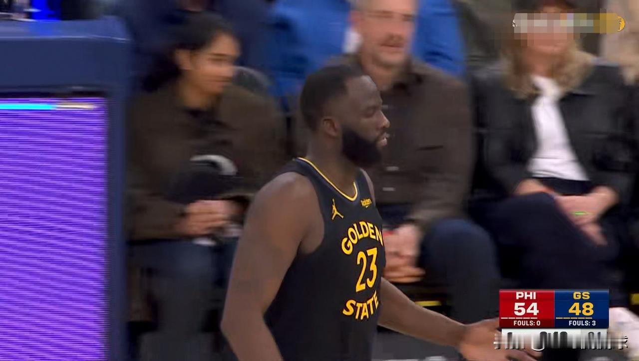 勇士恶汉追梦格林真是太有自知之明了！在今天勇士主场以94：113惨败于76人的赛