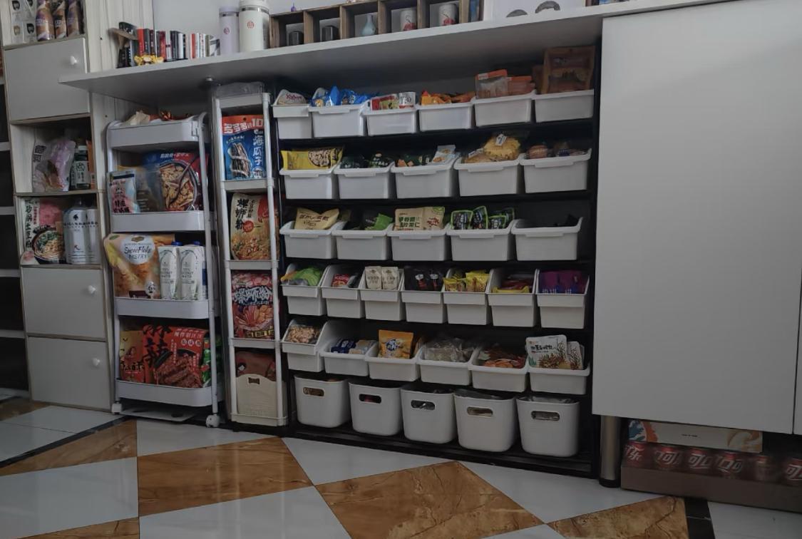 朋友呀小孩都非常爱来我家玩儿因为我家像一个巨大的零食商店哈哈哈自己平时非常爱
