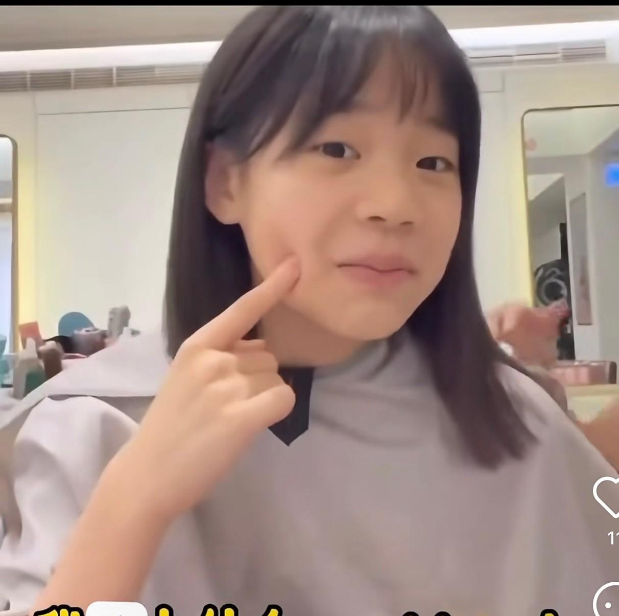 太逗了难怪小s在节目里讲，许老三是最像自己性格的女儿，甚至青出于蓝而胜于蓝！