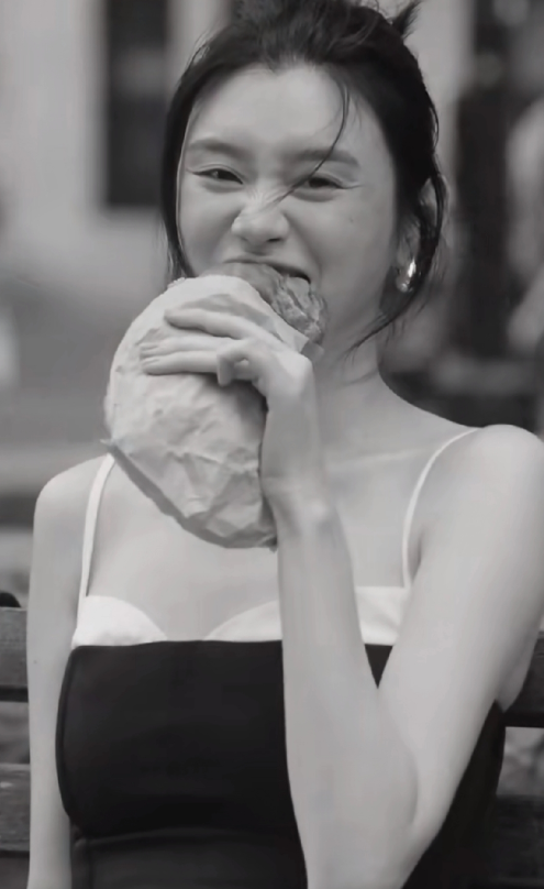 奚梦瑶还是太强了感觉现在的她，已经彻底找到属于自己的时尚通关密码了这次拍春日