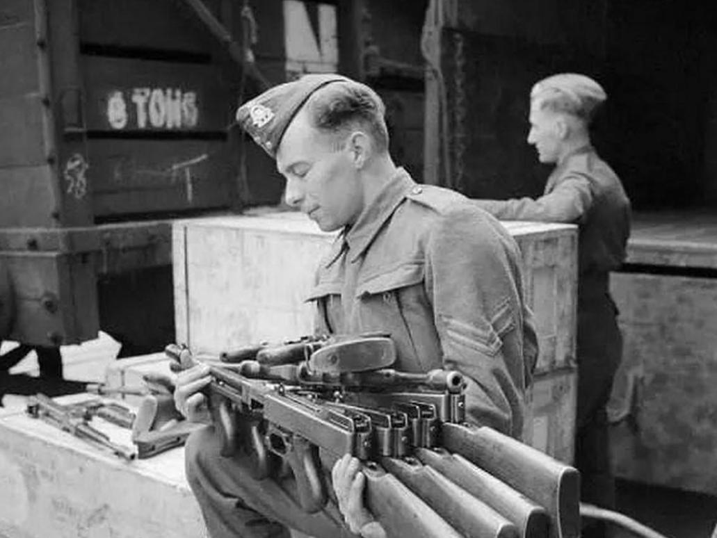 二战时期，唯一没参战的世界级强国，当时它到底在忙什么？1940年春天，德国