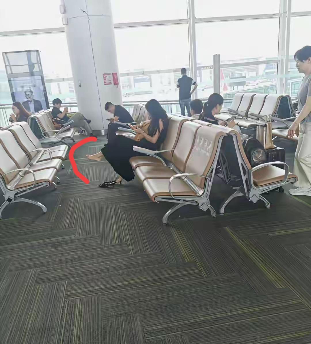 遇到这种没有素质的大美女该怎么办？