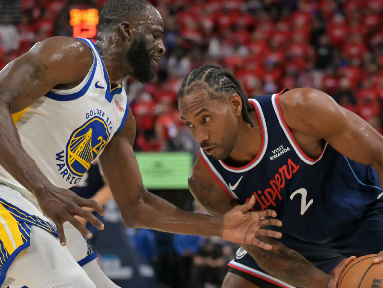 这场打勇士的附加赛比赛的责任不在伦纳德打了三十多分钟被包夹了三十多分钟，格林