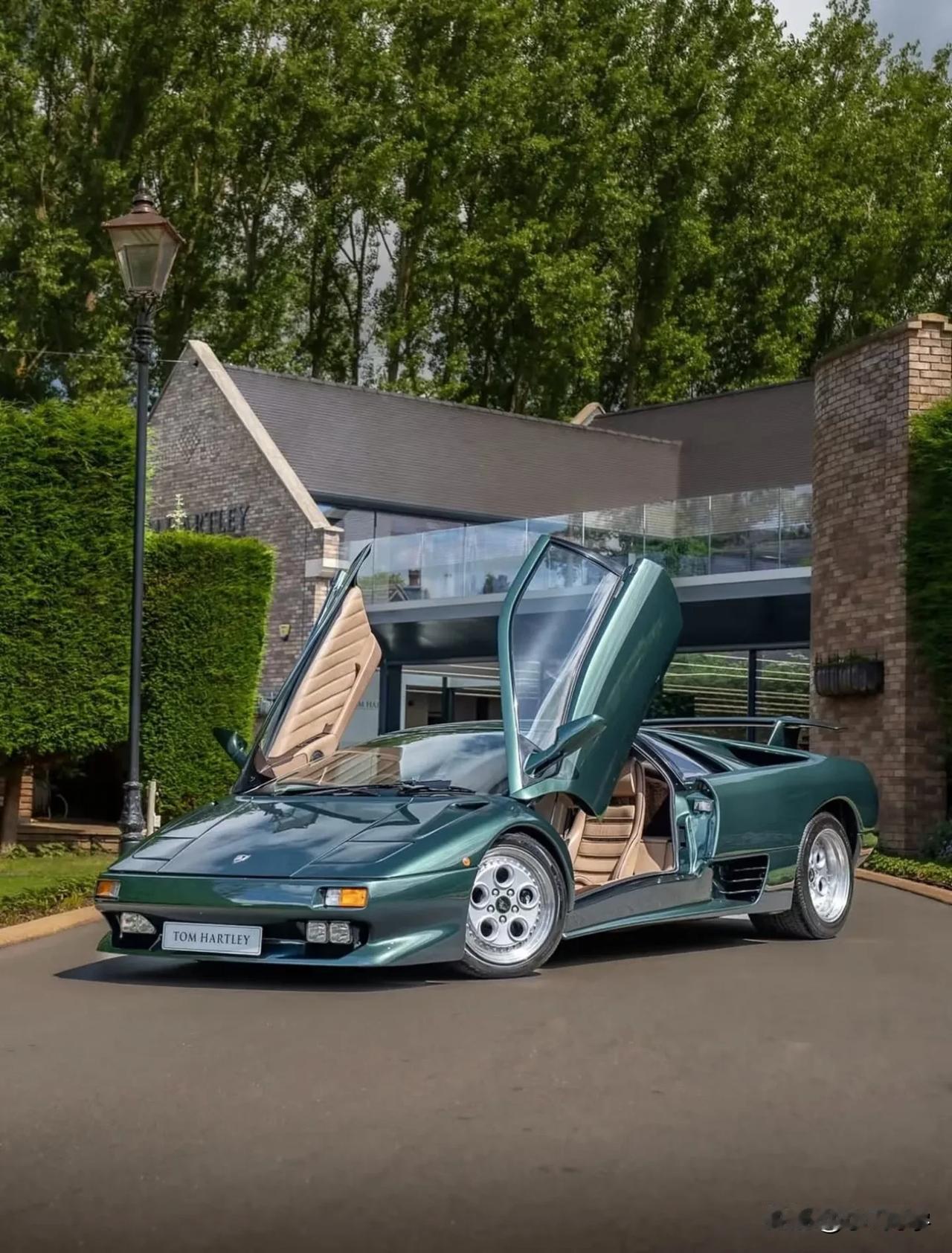 每日一款超级超跑——【兰博基尼DiabloVT】：全时四驱超跑的巅峰进化史🏎