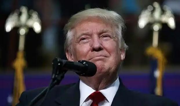 太可怕了！俄罗斯经济学家表示：因为39万亿美元还不起，特朗普很有可能已经有了弄死