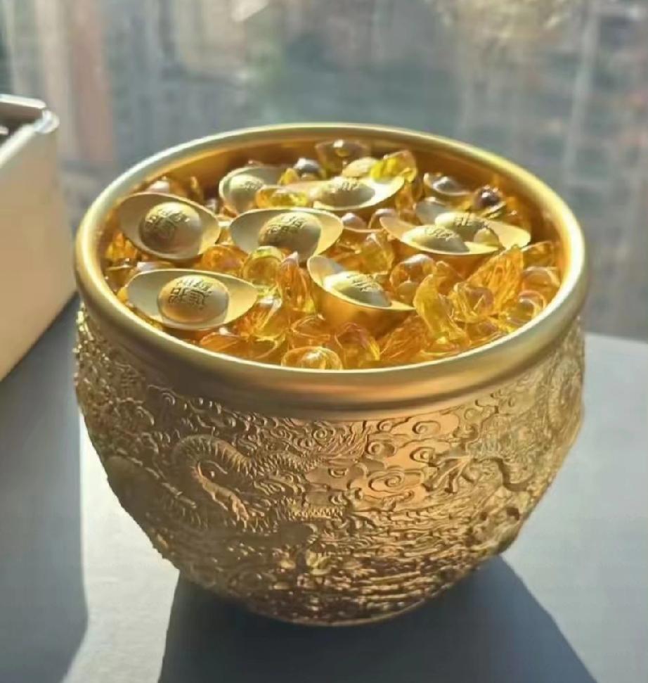 你相信玄学嘛？这一桶金送给你。送给有缘人……12月20之前看到说明运气好好爆