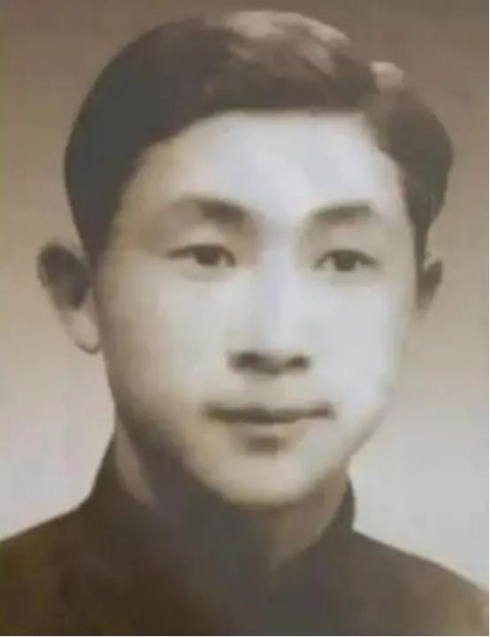 1947年，交通员姚茂良被捕叛变，把接头时间、地点全交代了。敌人欣喜若狂，顺藤摸