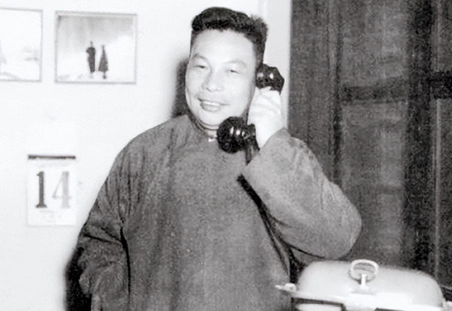 1951年，一天，身着中山服的蒋经国，急匆匆地来到台湾省保密局的监狱，询问里面一