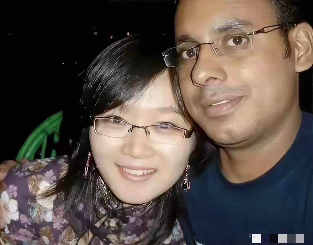 一手名校好牌彻底打烂！厦大高材郑墨沫长期吹捧印度、恶意抹黑祖国，落难多次申请回国