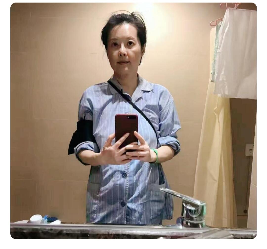 袁立近期动态（截至2026-05-26）核心：正在上海瑞金医院住院治疗，已