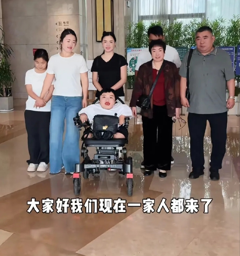 李喜梅全家去贵州探望生病的婆婆、顺便接大双回家了！丈母娘对大双说：台阶也给你了，
