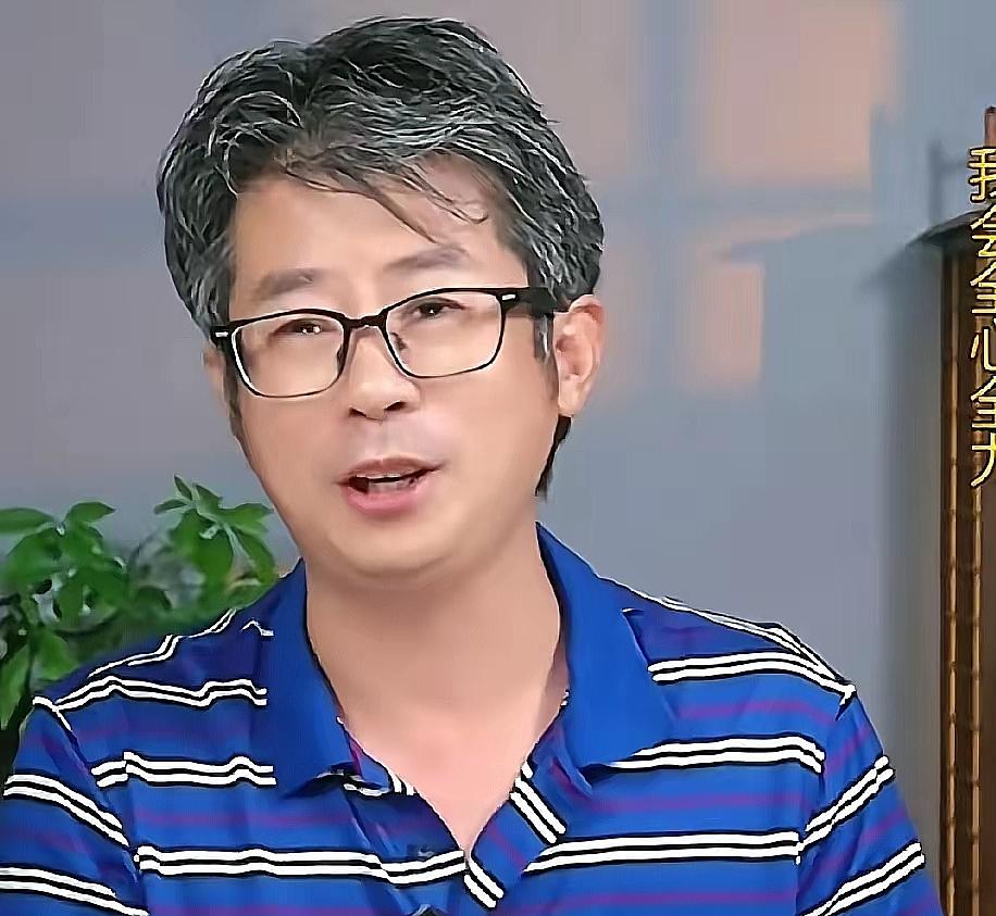 恒苏这波操作真的让人眼前一亮！坐直升机直奔三月现场，开口就是掷地有声的一句“