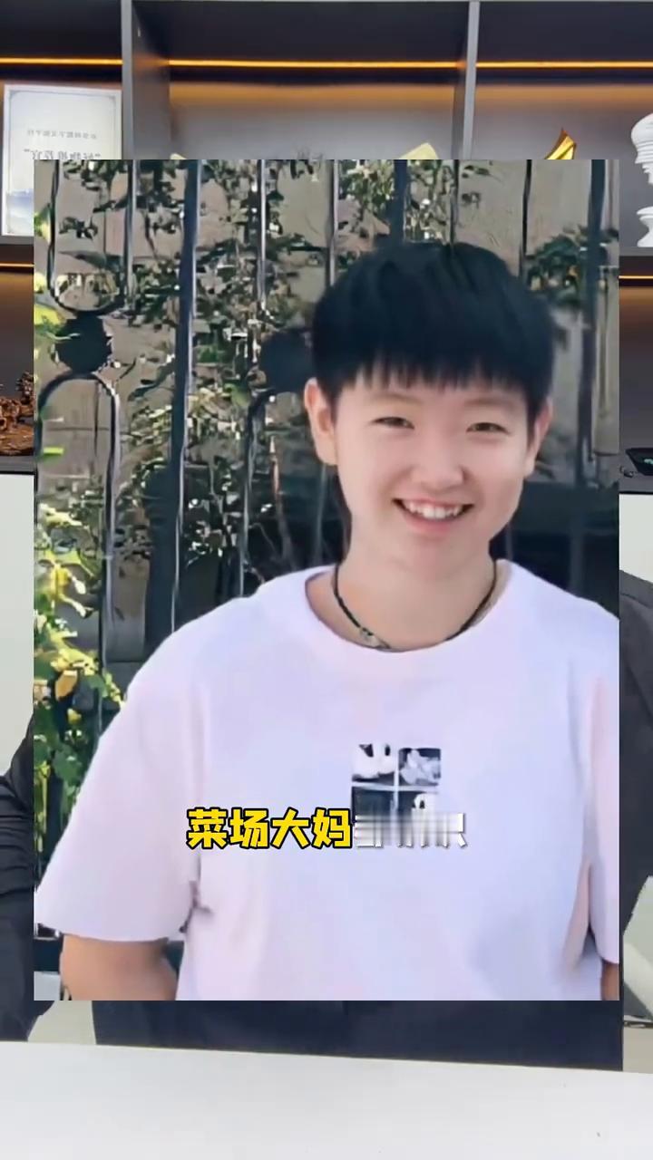 《莎啦啦》她坐的稳，不服来战。孙颖莎。所以一个打乒乓球的懂什么是生态首席吗？