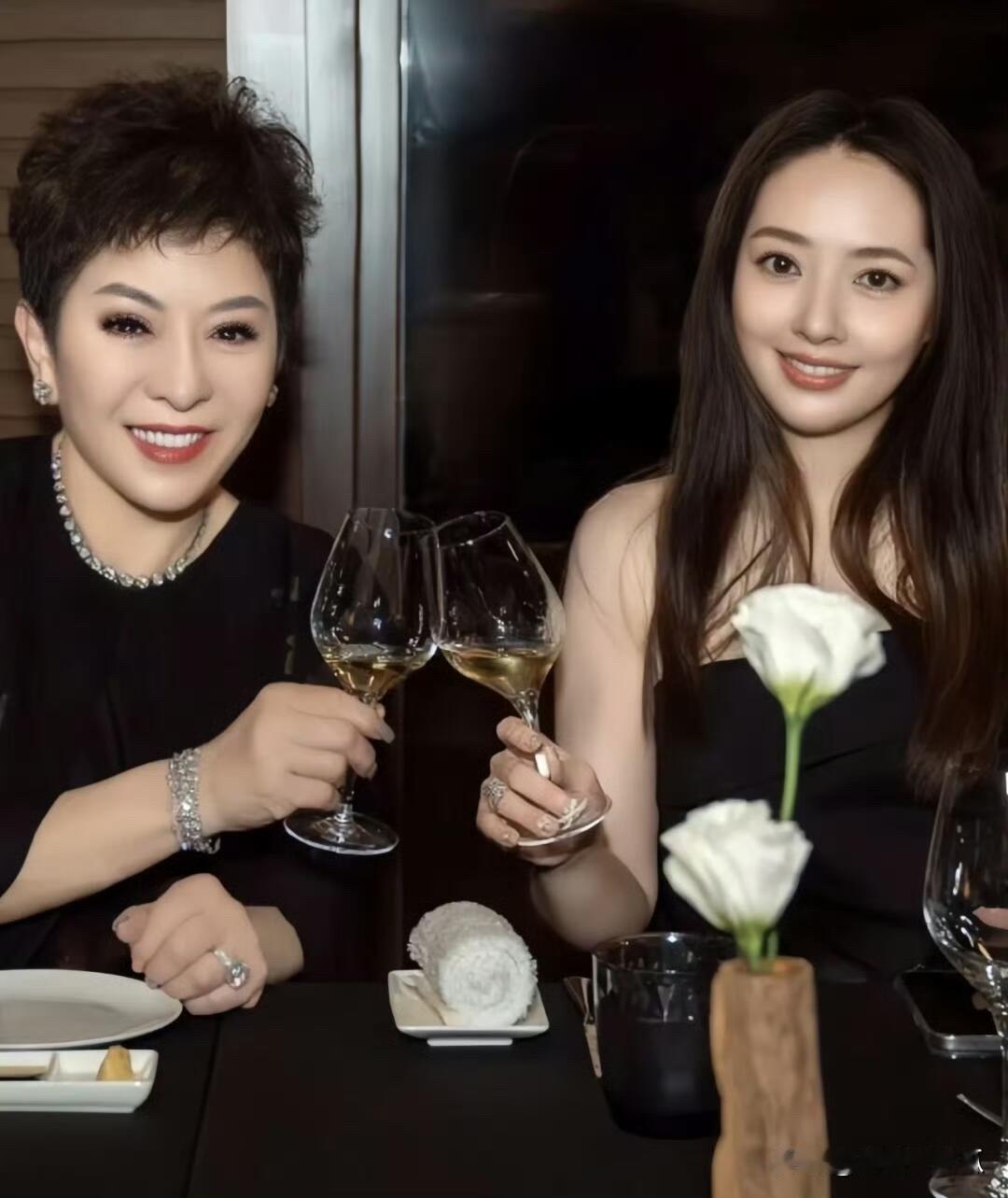 郭碧婷好难啊一边是娘家，一边是婆家向太直接摊牌了，发视频对郭爸爸之前说郭碧婷