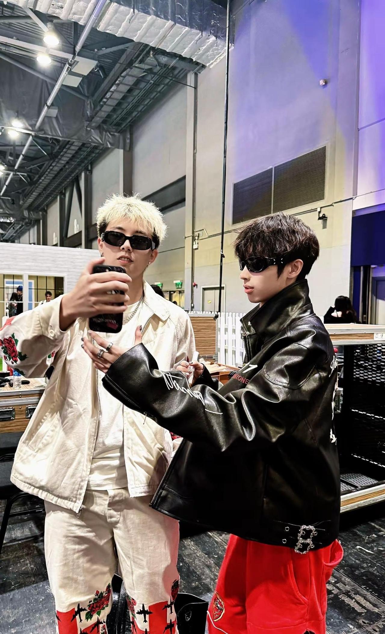 也许跳到外太空我才能找到🏧🚀。@ATMHanson