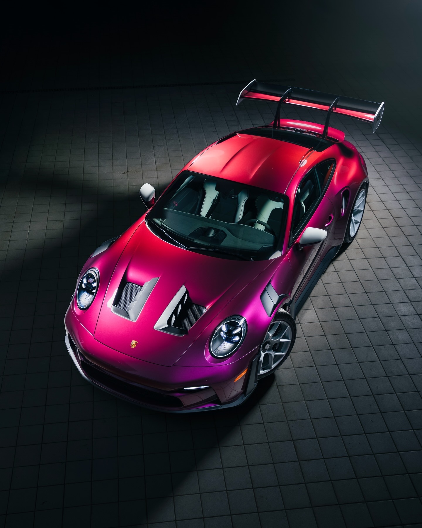 992GT3RSCXX油漆：MagicMagentaChromaflair