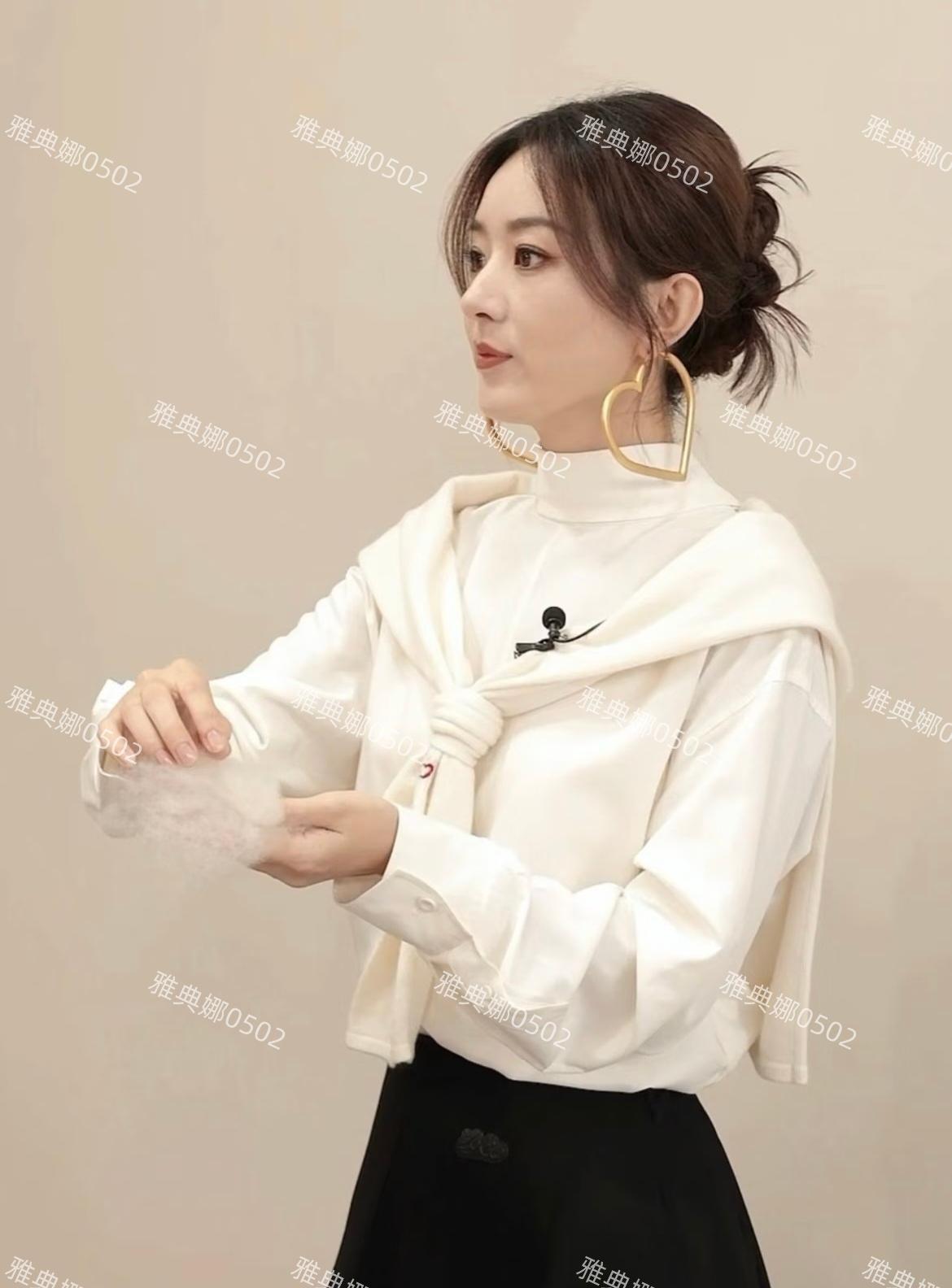 赵丽颖直播没开美颜，812万人看着她顶着黑眼圈出镜。没滤镜，没修图，凌晨三点收