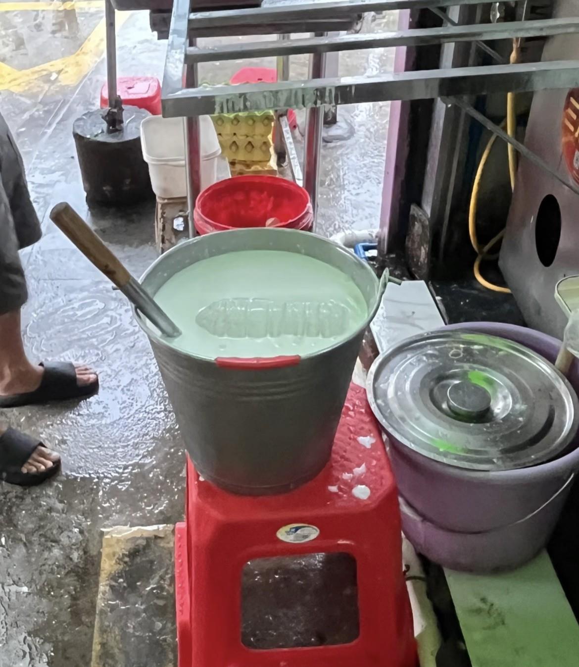 为什么肠粉液里要放个瓶子？不会脏吗？