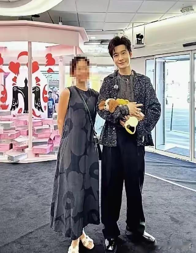 黄晓明，这谁能想到？7月2日，47岁的黄晓明，冲上热搜，这一次，不是因为新恋
