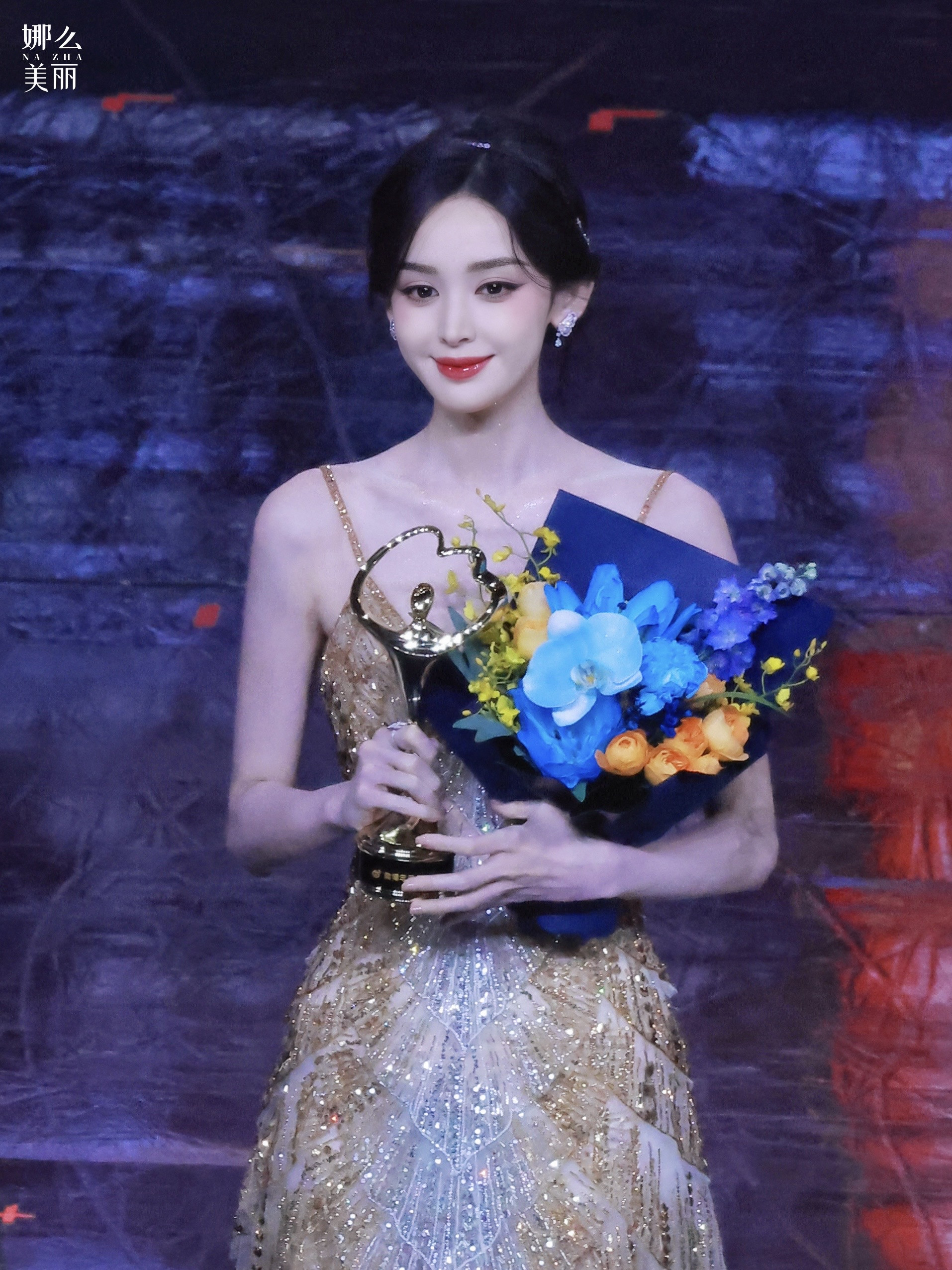 嗑颜bot娜扎只会反复说好漂亮