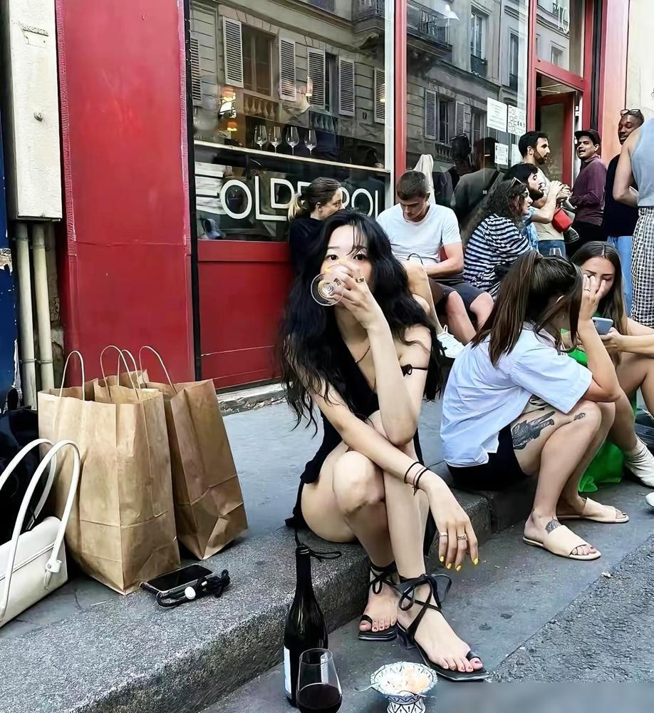 牢A这瓜，扒光了多少留学家庭的体面！以前喜欢晒“offer”录取通知书的家长，现