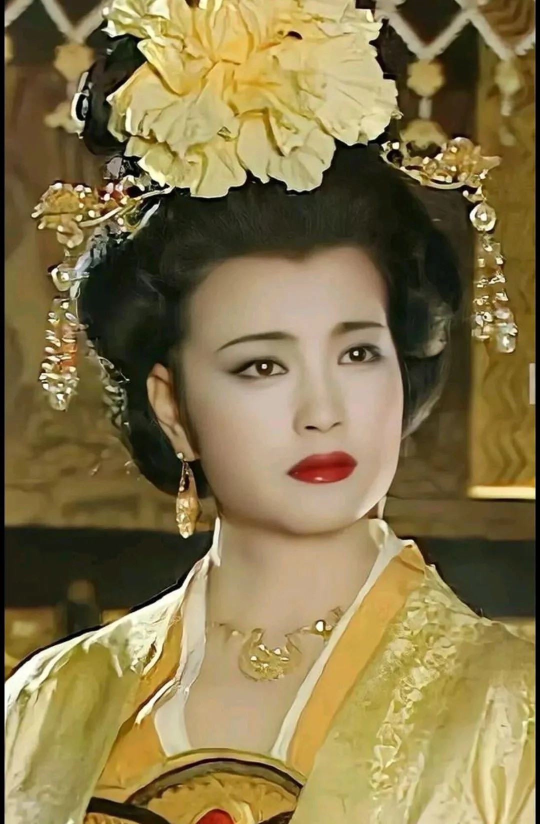 公元649年，李世民死前试探武则天：“朕走以后，你如何自处？”武则天如晴天霹雳，
